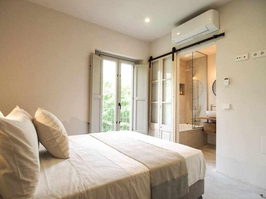 Velo Vern 3 Luxury Penthouse W Views Of City Wall Girona Esterno foto