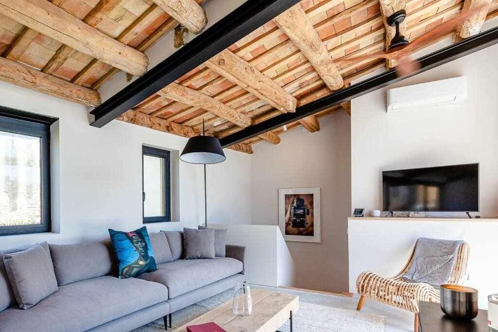 Velo Vern 3 Luxury Penthouse W Views Of City Wall Girona Esterno foto