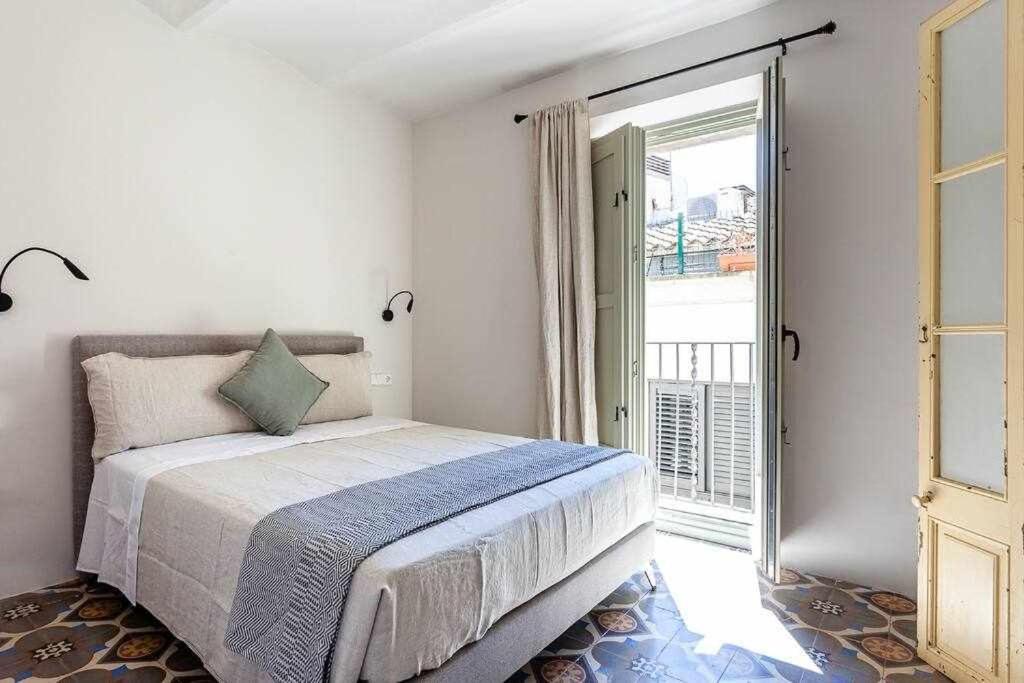 Velo Vern 3 Luxury Penthouse W Views Of City Wall Girona Esterno foto