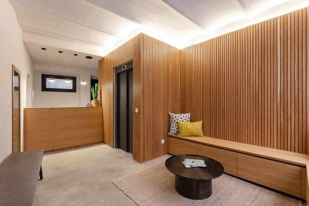 Velo Vern 3 Luxury Penthouse W Views Of City Wall Girona Esterno foto