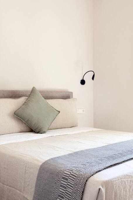 Velo Vern 3 Luxury Penthouse W Views Of City Wall Girona Esterno foto