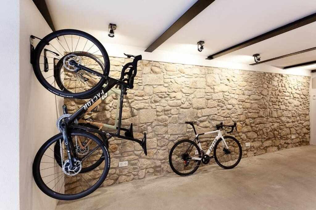 Velo Vern 3 Luxury Penthouse W Views Of City Wall Girona Esterno foto